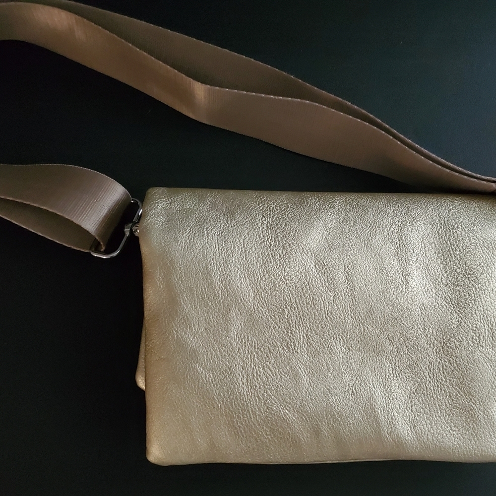 Gold Toned Clutch/Crossbody Bag - Picture 6 of 8